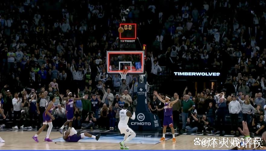 兰德尔绝杀森林狼惊险击败太阳 开拓者力克老鹰